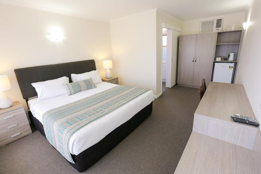 Seven Pines Motor Inn Mildura Habitación foto